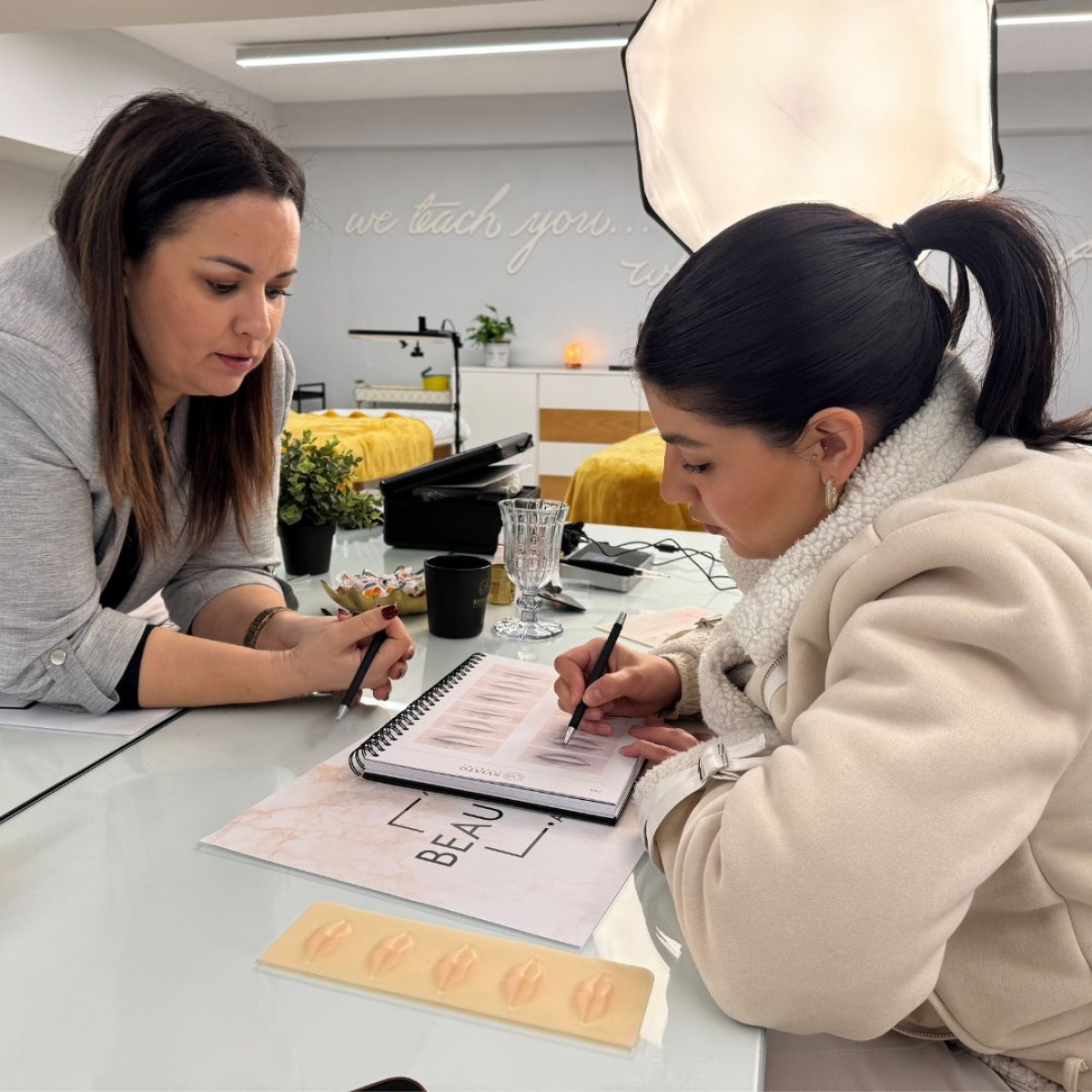 Σεμινάριο Powder Brows Ημιμόνιμο Μακιγιάζ Φρυδιών ( Magic Shading )